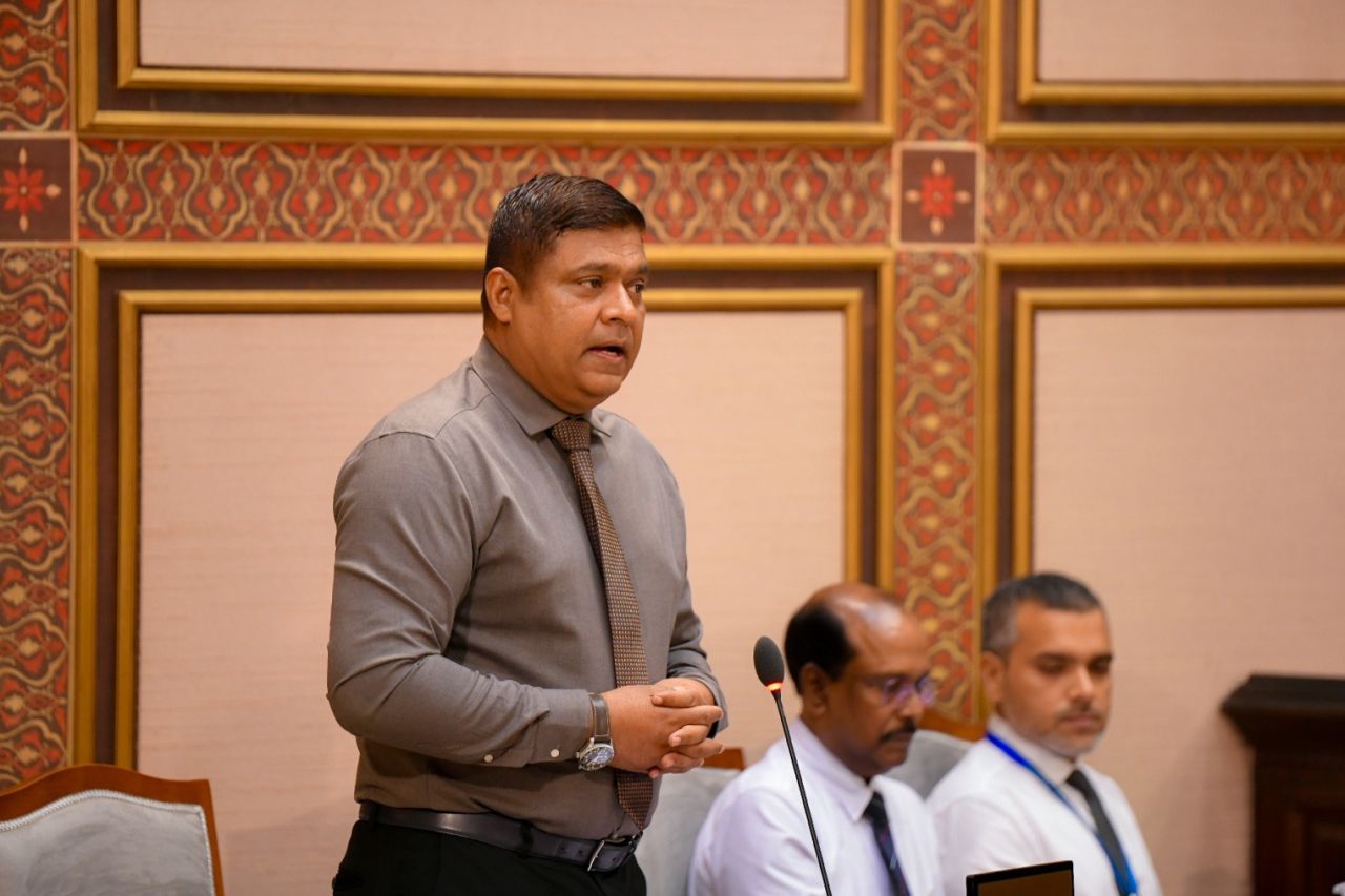 Vaige udhuhnuthakuge tiket agu heyo kurumakee gonjehumeh: Ameen