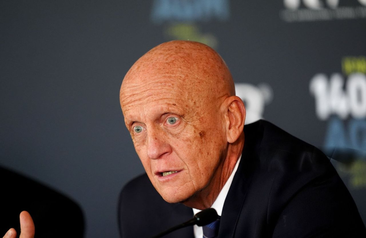 Collina bas bunefi: Germany aa dhekolhah referee ge ninmun rangalhu 