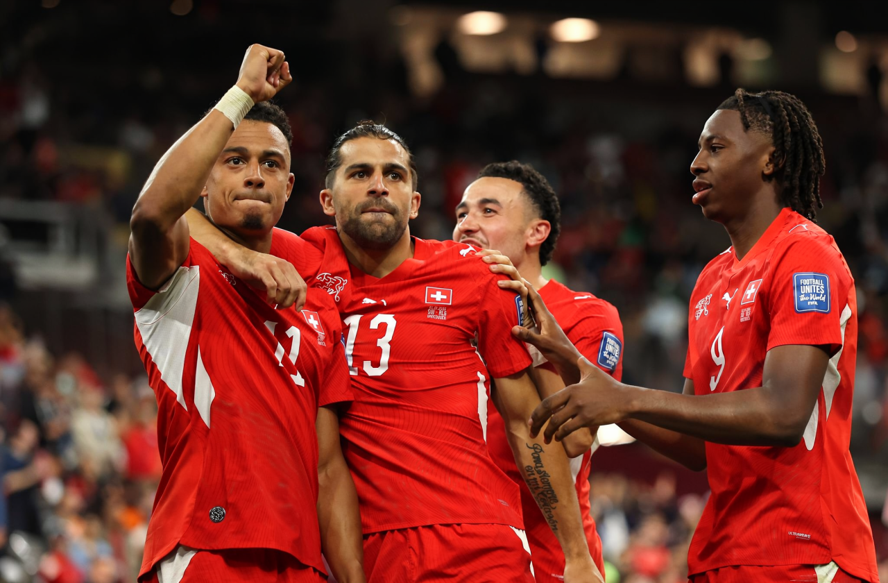 Algeria rashah fonuvaalai, Switzerland gadha 16 ah 