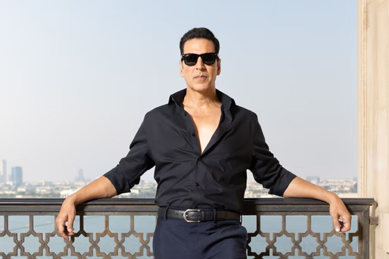 Mumbai ge 4 apartment vikkaalai 7 crore rupees ge faidaaeh Akshay hoadhaifi