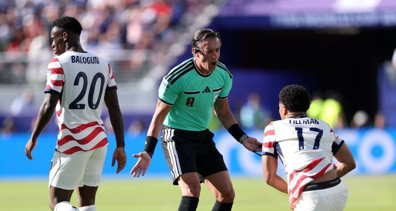 Trump referee aa dhimaakollumun FIFA ah kulhen jehunee defense ah 