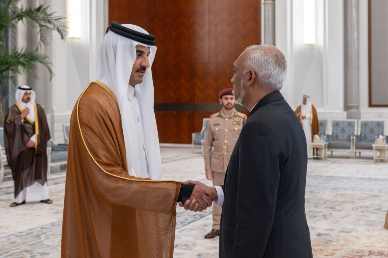 Qatar ge Ameer aai Raees Muizzu bahdhalu kurahvaifi