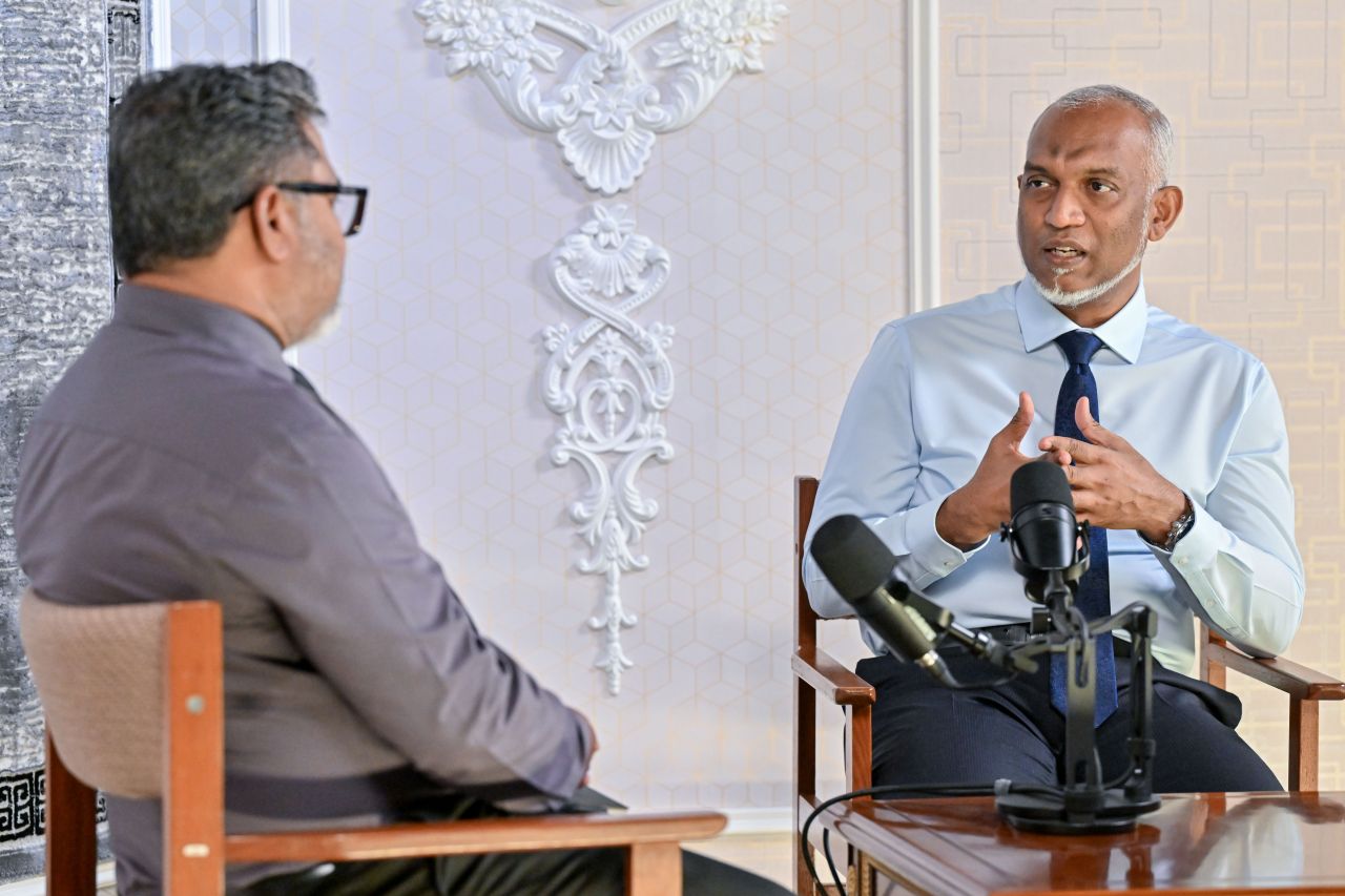 Alah ufedhi kunfuni thakaai idhaaraa thakah muvazaffun nunagaanei, thibeynee ministry ge muvazaffun: Raees