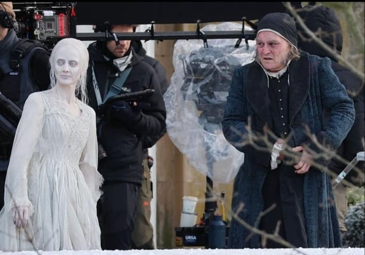 8 aharu fahun Johnny Depp enburi Hollywood ah