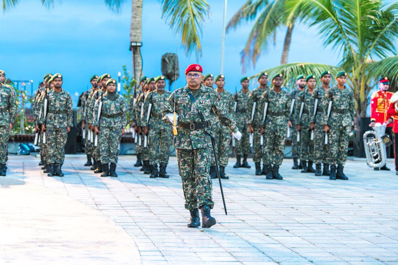 ވަން ފޮޓޯ: މިނިވަން ދުވަހުގެ ދިދަ ނެގުމުގެ ރަސްމިއްޔާތު
