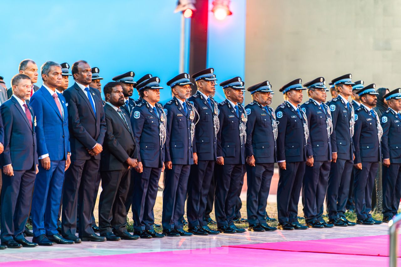 ވަން ފޮޓޯ: މިނިވަން ދުވަހުގެ ދިދަ ނެގުމުގެ ރަސްމިއްޔާތު