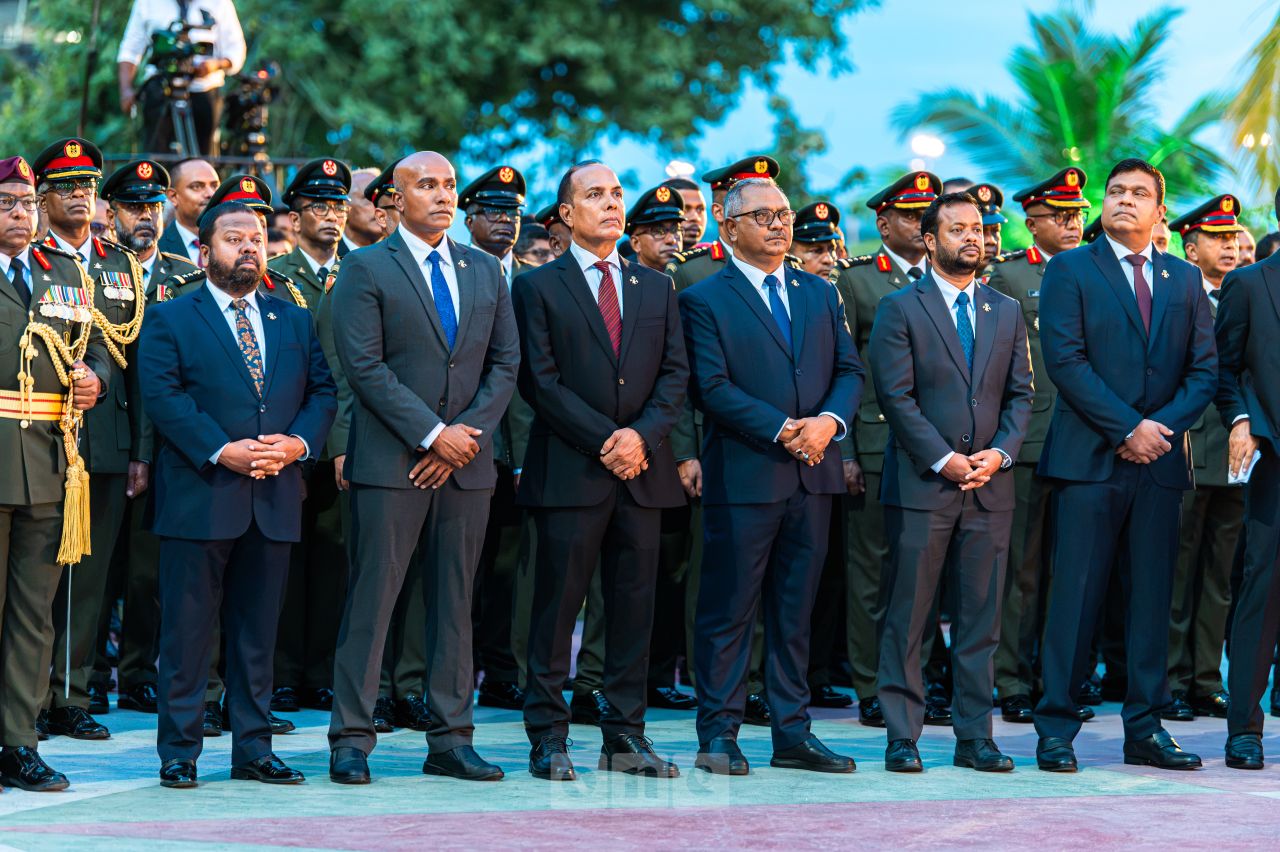 ވަން ފޮޓޯ: މިނިވަން ދުވަހުގެ ދިދަ ނެގުމުގެ ރަސްމިއްޔާތު