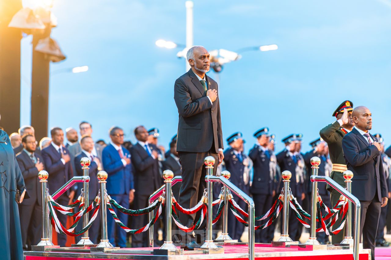 ވަން ފޮޓޯ: މިނިވަން ދުވަހުގެ ދިދަ ނެގުމުގެ ރަސްމިއްޔާތު