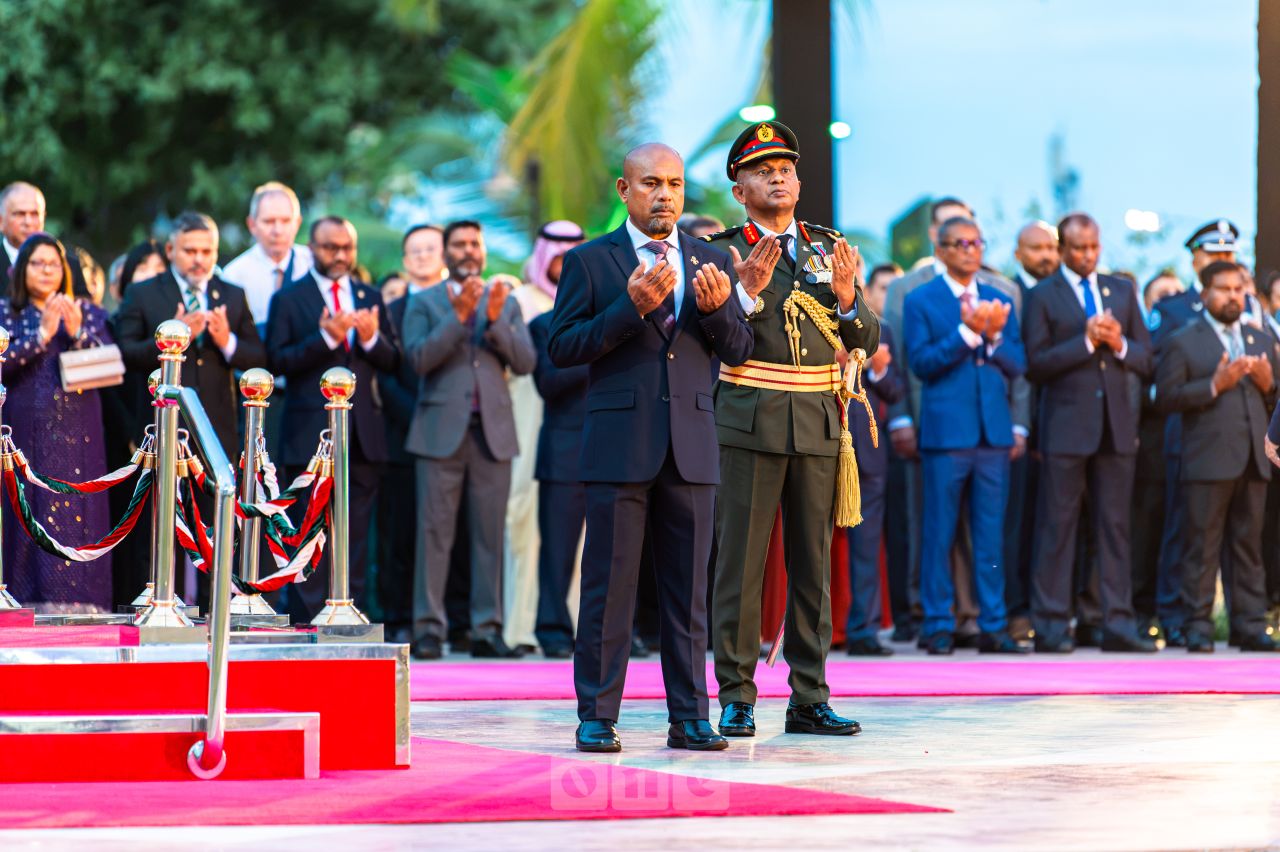 ވަން ފޮޓޯ: މިނިވަން ދުވަހުގެ ދިދަ ނެގުމުގެ ރަސްމިއްޔާތު