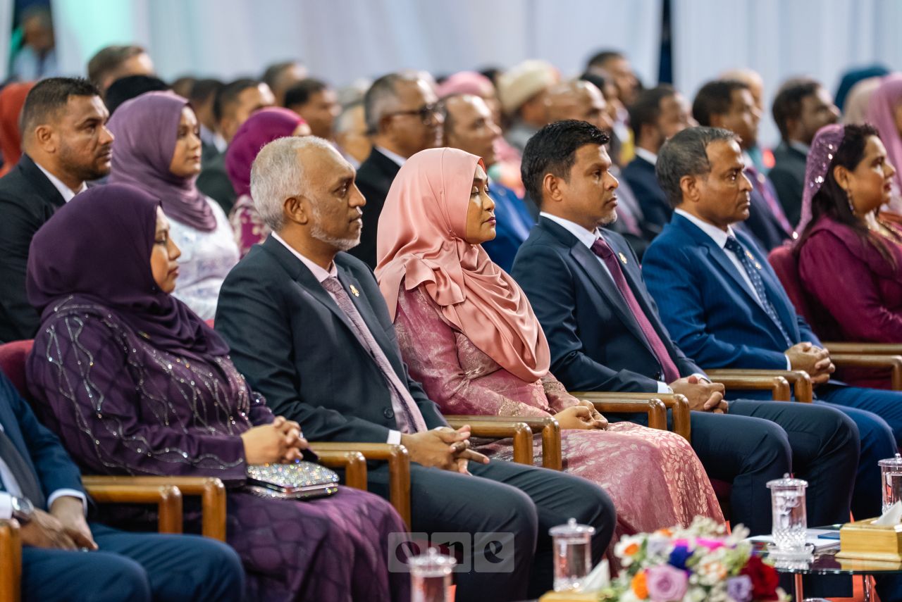 ވަން ފޮޓޯ: މިނިވަން ދުވަހުގެ ރަސްމީ ޖަލްސާ