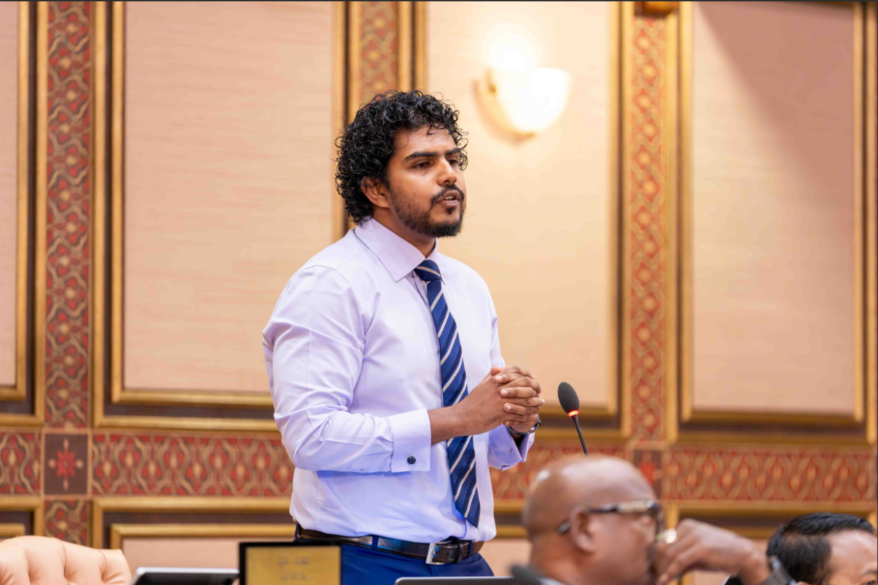 MDP ge falsafaa akee kunfuni thakunnaai dhaulathun vakkan kurun: Azaan
