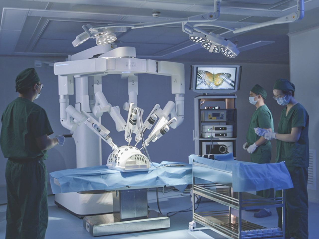 Raajjeygai robotic surgical ge hidhumaii fashanee