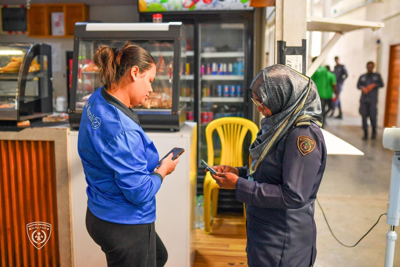 Hulhumale' Rashu market in 20 bidheyseen immigration ge belumuge dhashah