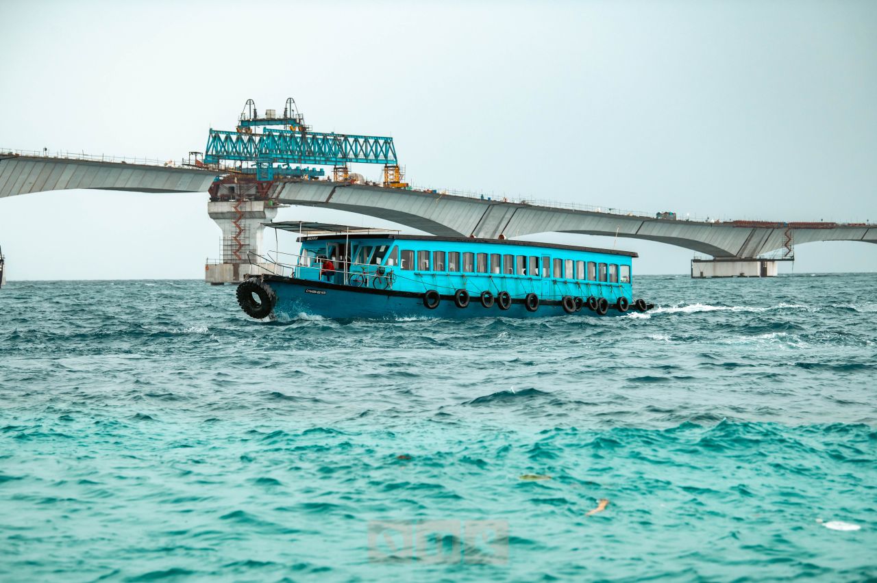ވަން ފޮޓޯ: ހުޅަނގު މޫސުމުގައި ރާއްޖެއަށް ކުރަމުންދާ ވިއްސާރަ