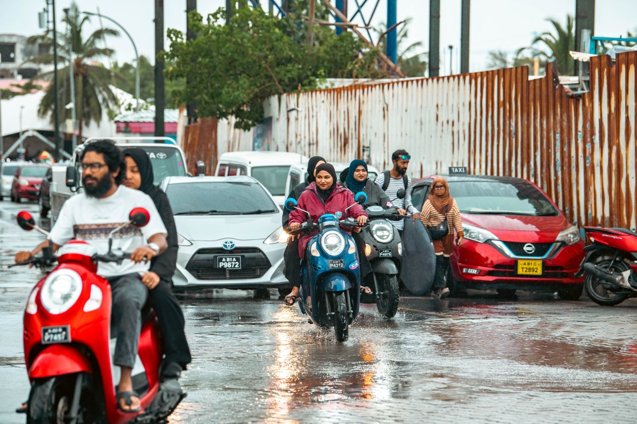 ވަން ފޮޓޯ: ހުޅަނގު މޫސުމުގައި ރާއްޖެއަށް ކުރަމުންދާ ވިއްސާރަ