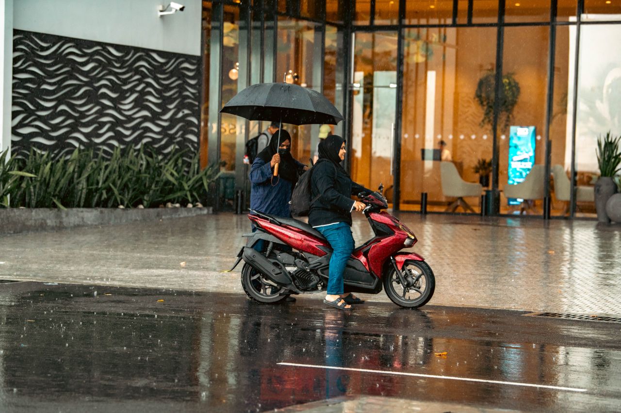 ވަން ފޮޓޯ: ހުޅަނގު މޫސުމުގައި ރާއްޖެއަށް ކުރަމުންދާ ވިއްސާރަ