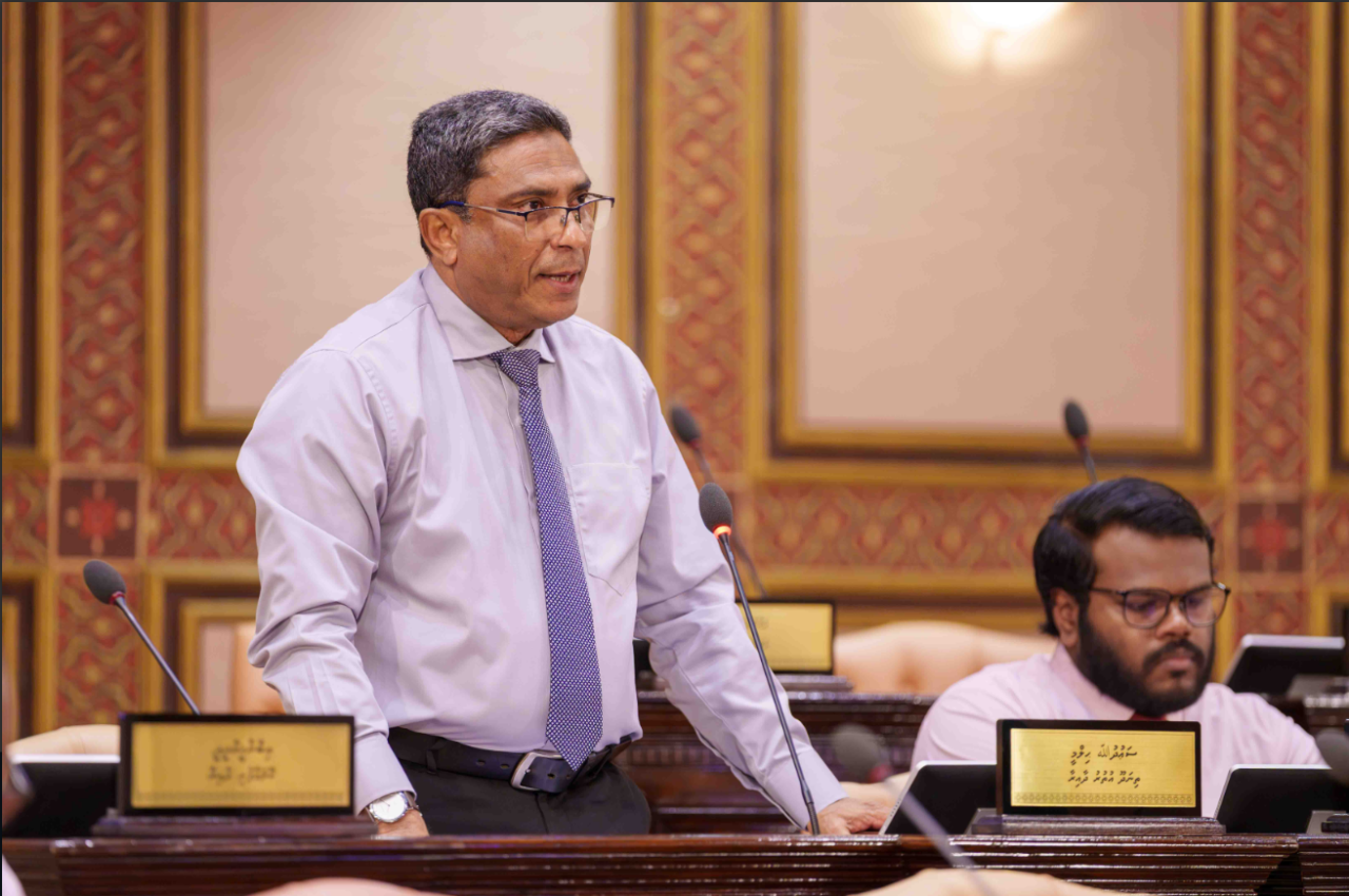 Falhu rahrashaai falhu kuyyah dhinumah aa gaanooneh hadhan bahus fashaifi