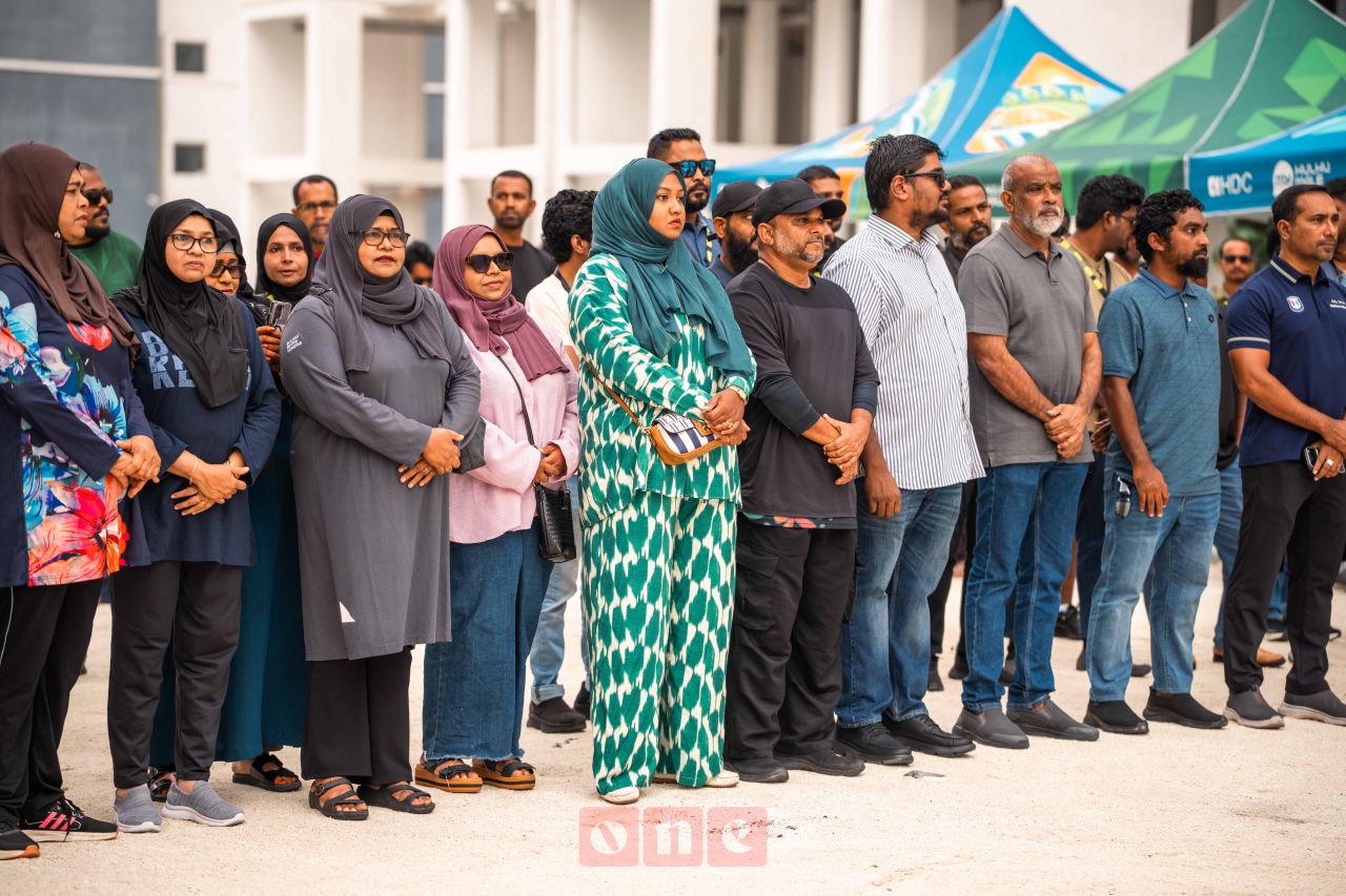 ވަން ފޮޓޯ: އެޗްޑީސީގެ 