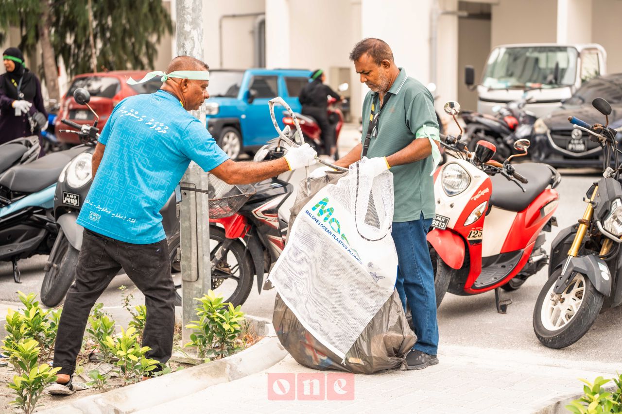 ވަން ފޮޓޯ: އެޗްޑީސީގެ 
