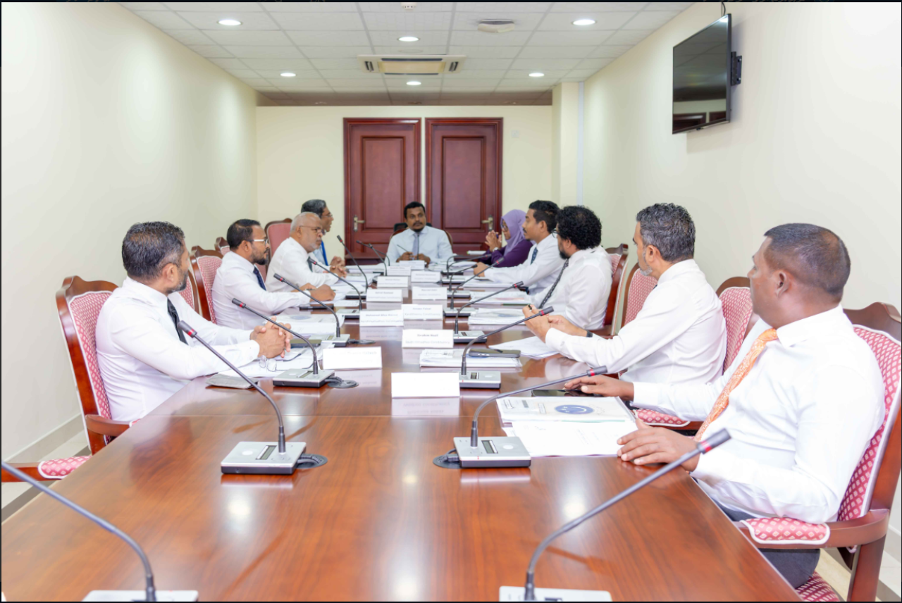 Falhu rahrashaai falhu kuyyah dhinumaabehey aa gaanoonuge bill hiyaalah hulhuvaalaifi