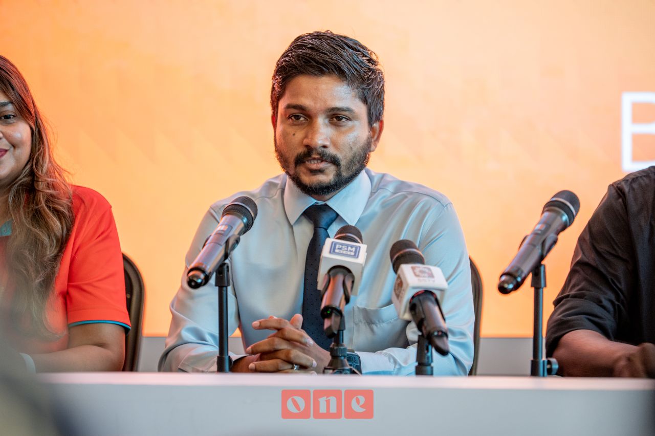 ވަން ފޮޓޯ: ދިރާގު މޯލްޑިވްސް ރޯޑް ރޭސް 2026 އާ ގުޅޭ ހާއްސަ ނޫސްވެރިންގެ ބައްދަލުވުން 