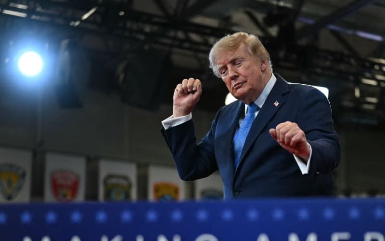 Hormuz kanduolhi akee America ge sarahaddheh kamah kandahalhuvaane kamah Trump vidhaalhuvejje
