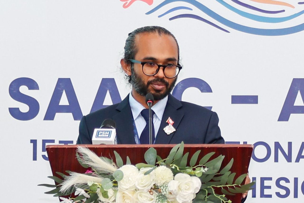 SAARC ge heynahthaa doctor in ge jamiyyaa ge Raees akah Raajjeyge Dr. Asad 