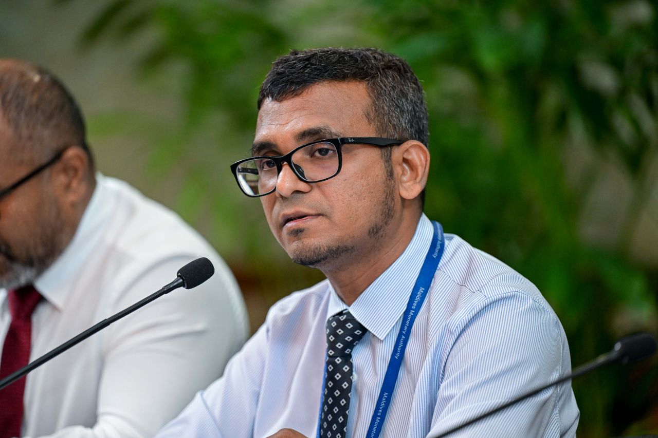 Beyru faisaage massala: Badhaluthakuge beynumakee emmenah ves faseyha kurun: Governor