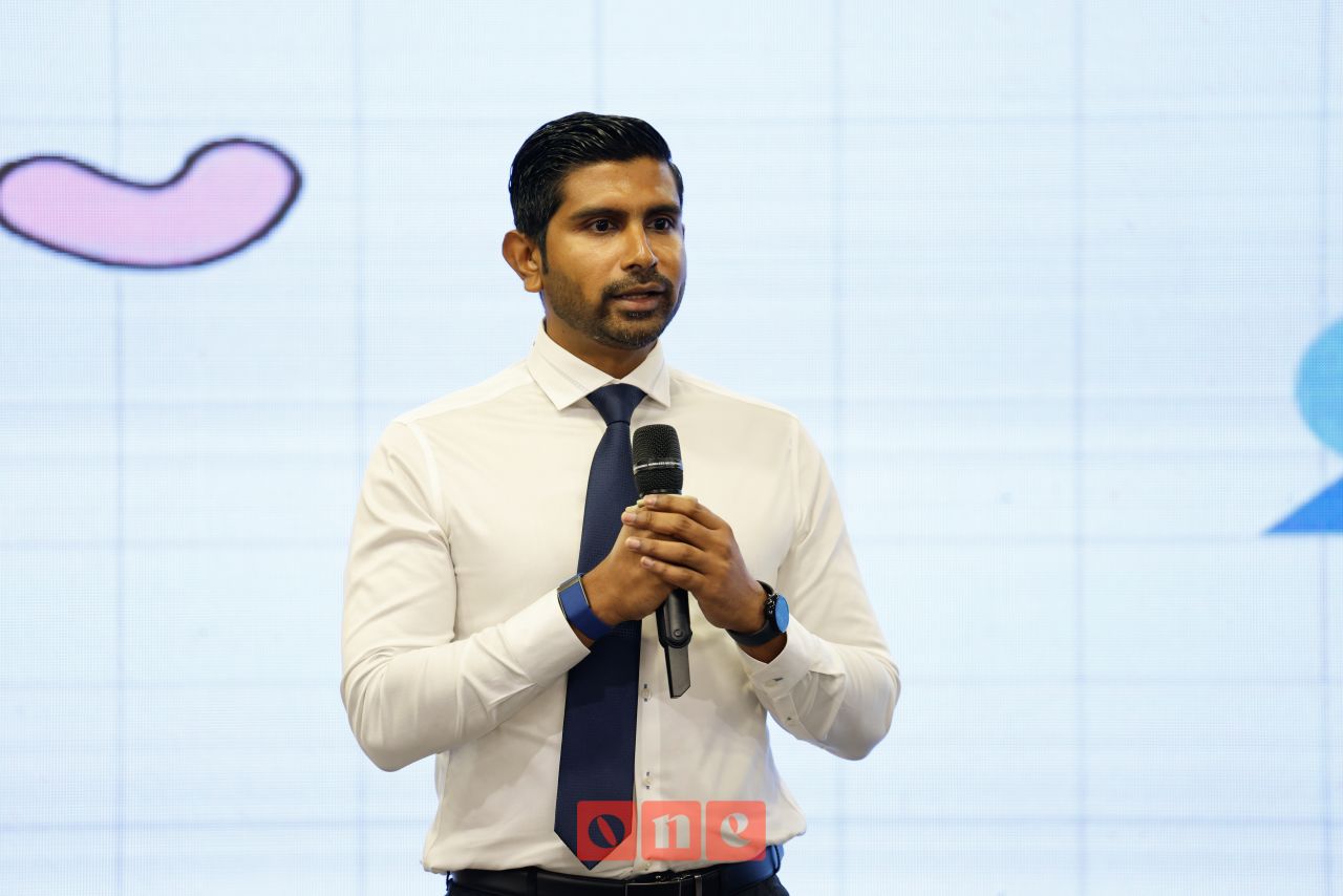 ވަން ފޮޓޯ: އެސްއެމްއީ ޑިޖިޓަލް މޮބައިލް އެޕް ލޯންޗް ކުރުން 