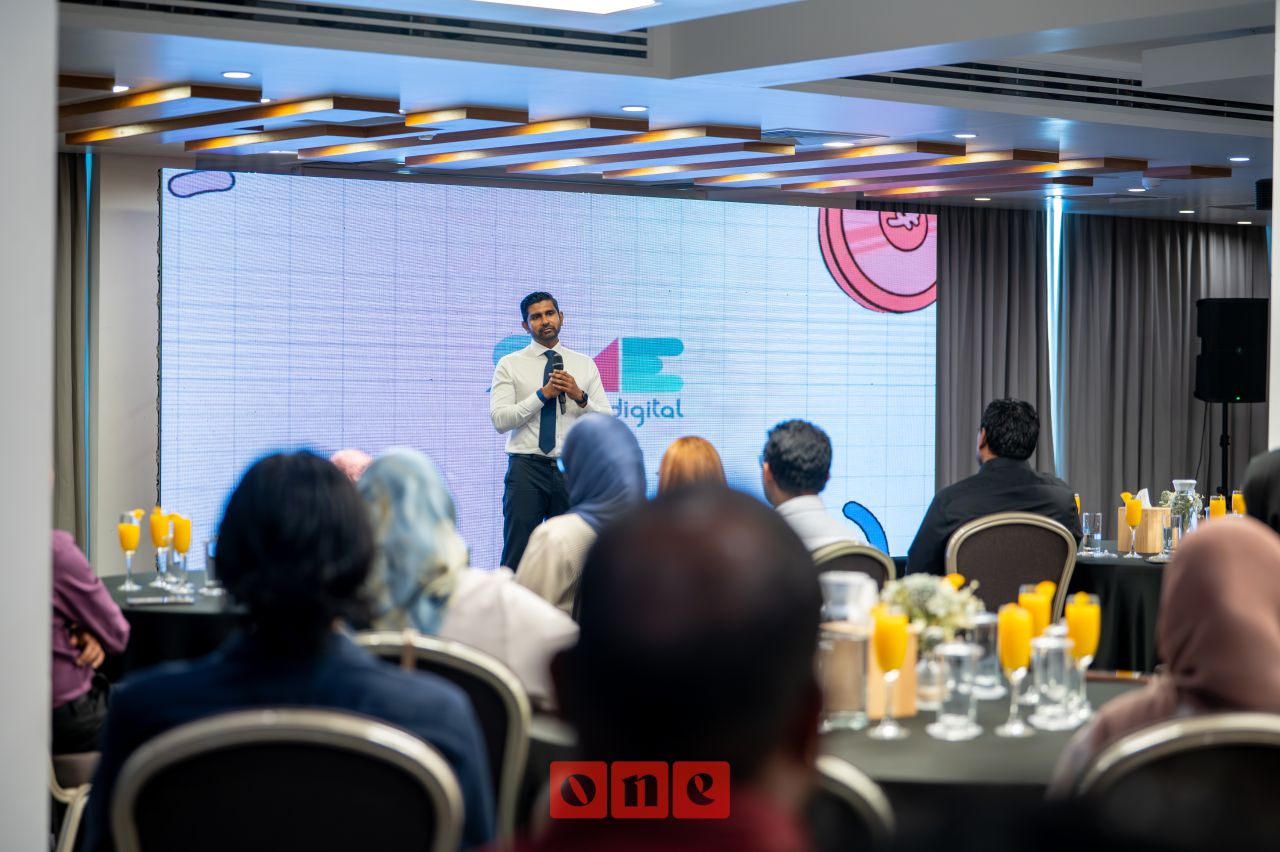 ވަން ފޮޓޯ: އެސްއެމްއީ ޑިޖިޓަލް މޮބައިލް އެޕް ލޯންޗް ކުރުން 