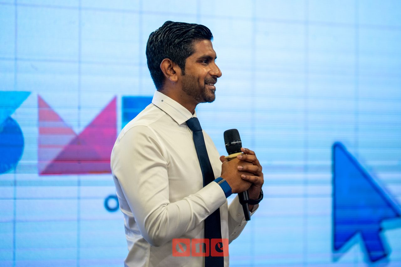 ވަން ފޮޓޯ: އެސްއެމްއީ ޑިޖިޓަލް މޮބައިލް އެޕް ލޯންޗް ކުރުން 