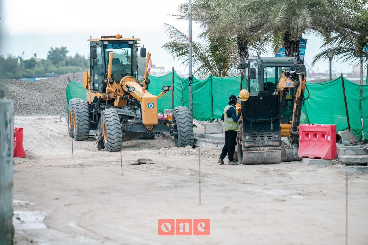 ވަން ފޮޓޯ: އަމީނީމަގުގެ މަރާމާތުގެ މަސައްކަތް
