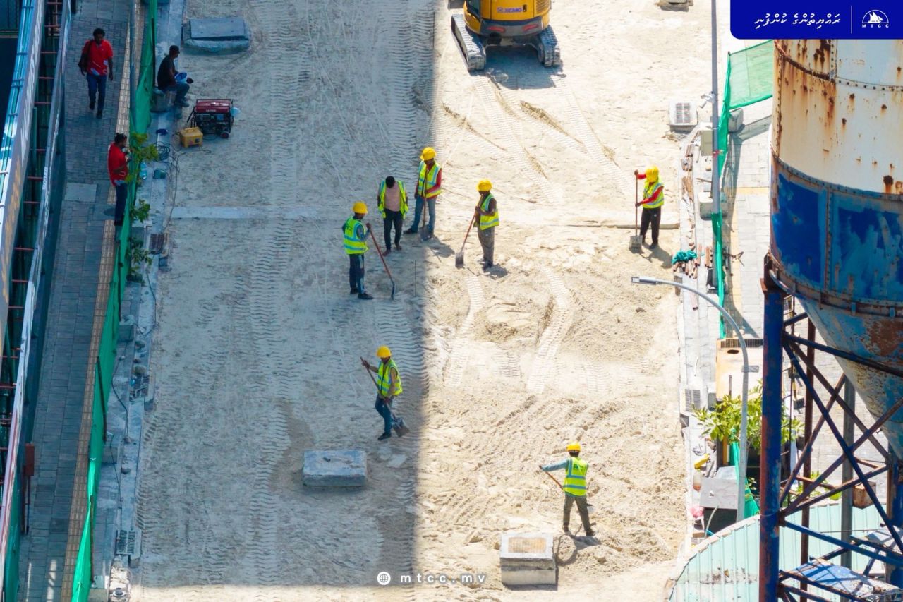 ވަން ފޮޓޯ: އަމީނީމަގުގެ މަރާމާތުގެ މަސައްކަތް