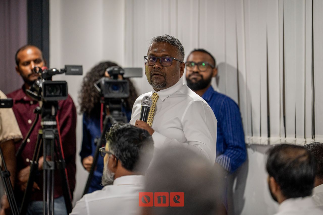 ވަން ފޮޓޯ: އެމްޑީޕީގެ ގައުމީ މަޖިލިސް ބައްދަލުވުން 