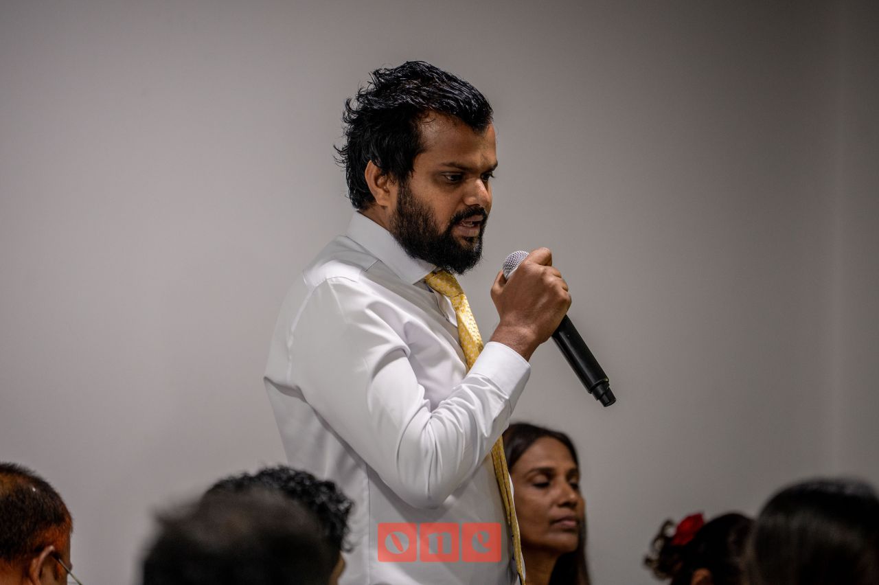 ވަން ފޮޓޯ: އެމްޑީޕީގެ ގައުމީ މަޖިލިސް ބައްދަލުވުން 
