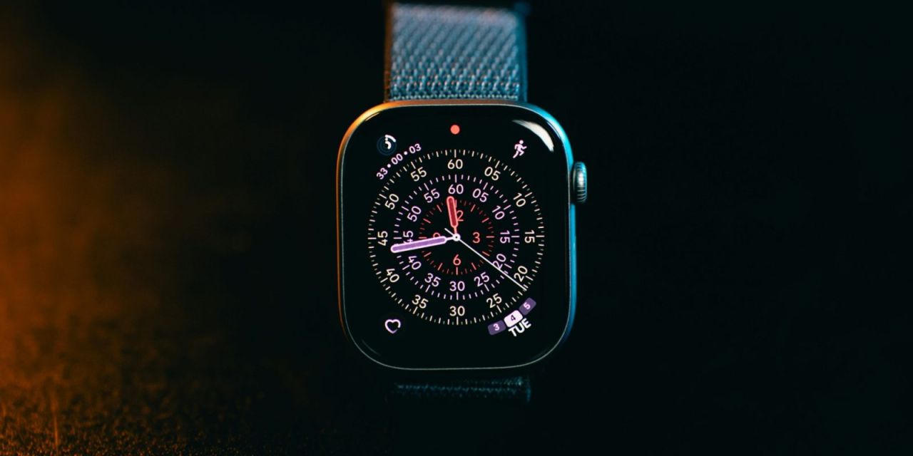 Apple Watch Series 12 adhi Ultra 4 anna hafthaagai dhakkaalanee