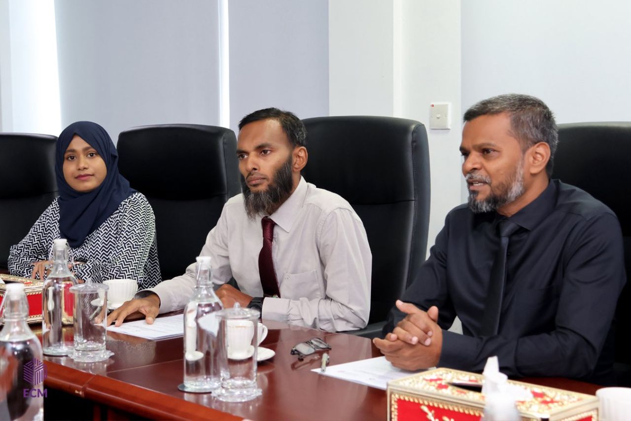Saabithu nukurevey thuhumathuthah amaazu nukurumah EC inn naseyhaiytherivejje 