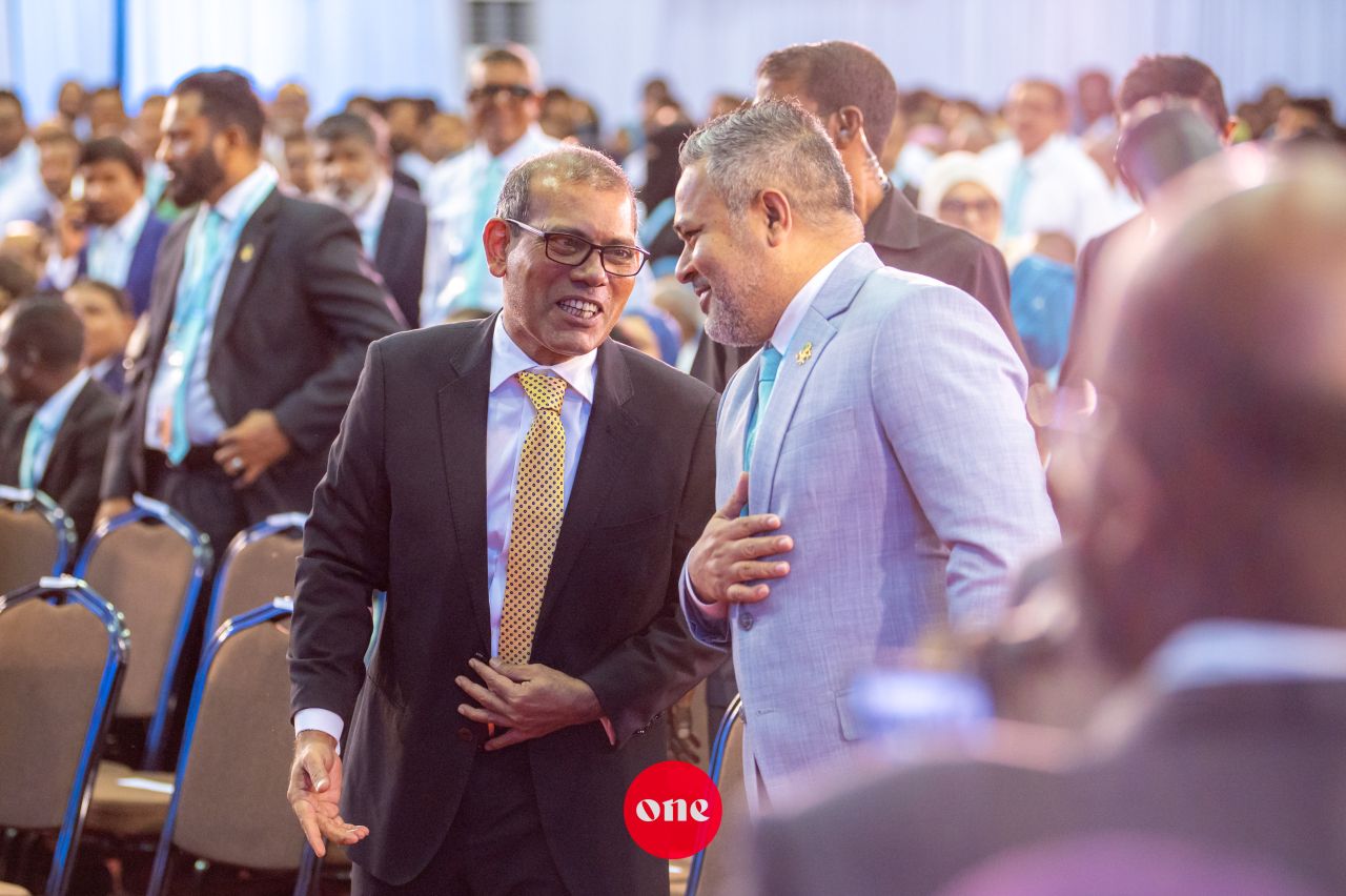 ވަން ފޮޓޯ: ޕީއެންސީގެ މަތީ މަޖިލިސް ރަސްމީކޮށް ފެށުމަށް ސޯޝަލް ސެންޓަރުގައި ބޭއްވި ޖަލްސާ