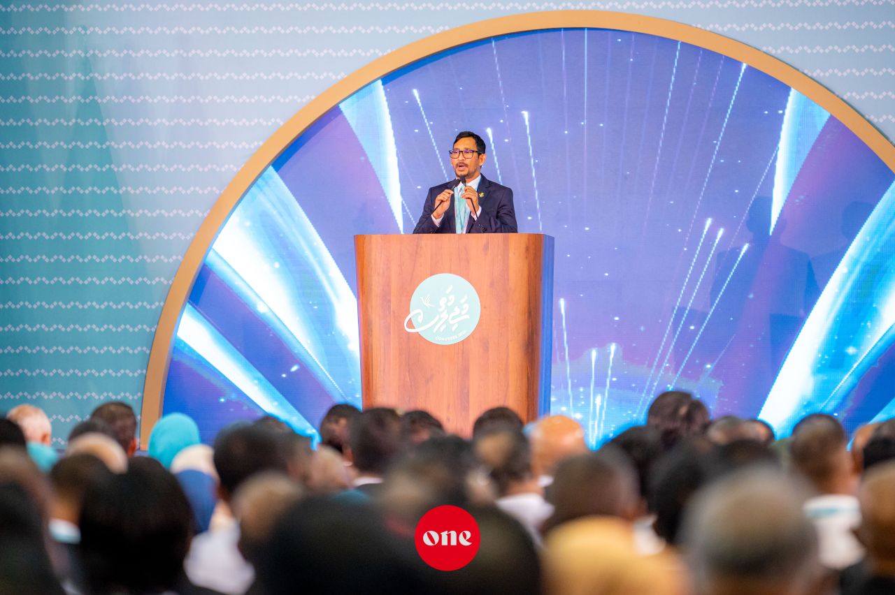 ވަން ފޮޓޯ: ޕީއެންސީގެ މަތީ މަޖިލިސް ރަސްމީކޮށް ފެށުމަށް ސޯޝަލް ސެންޓަރުގައި ބޭއްވި ޖަލްސާ