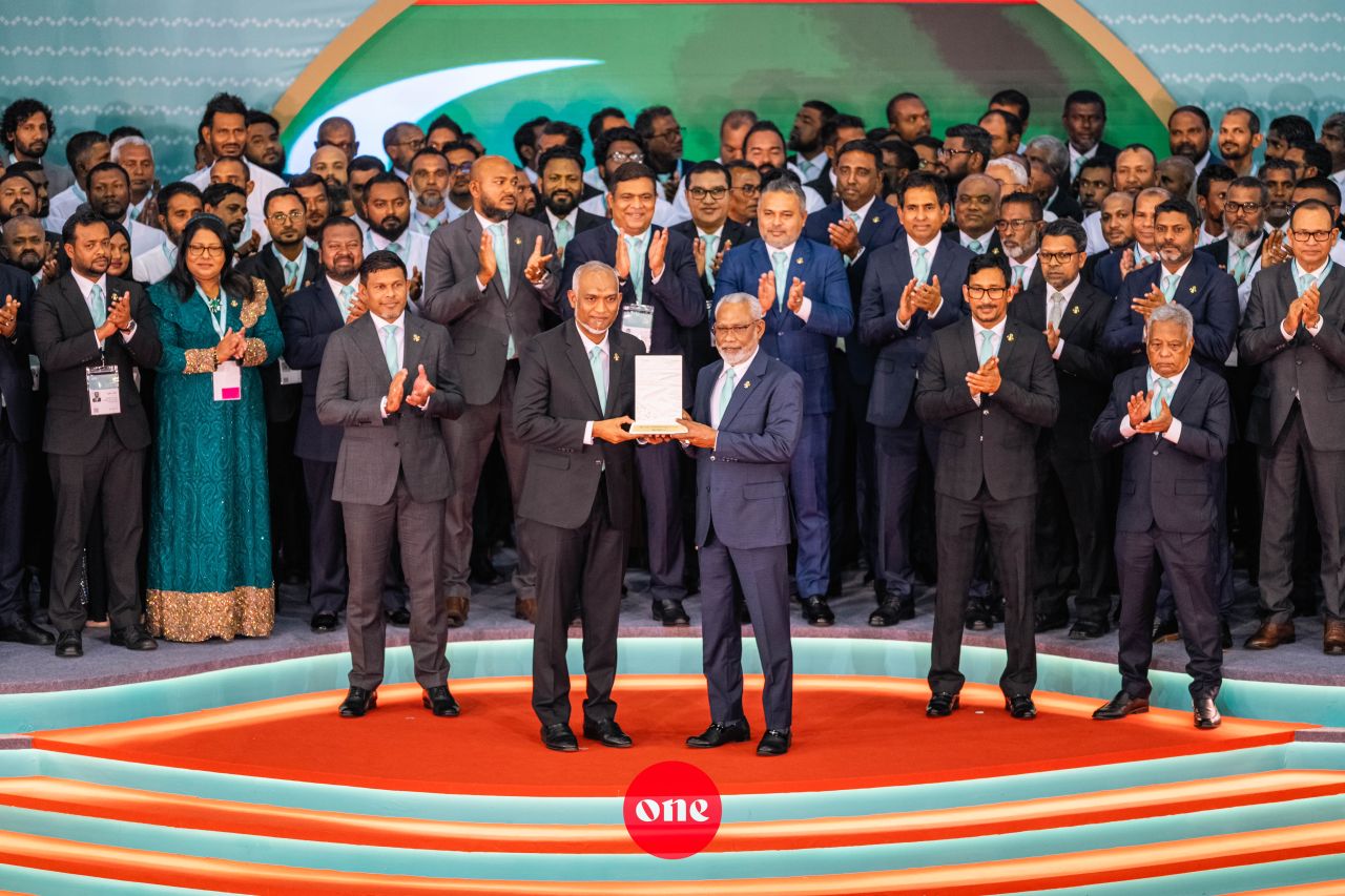ވަން ފޮޓޯ: ޕީއެންސީ ކޮންގްރެސް ނިންމުމުގެ ރަސްމިއްޔާތު