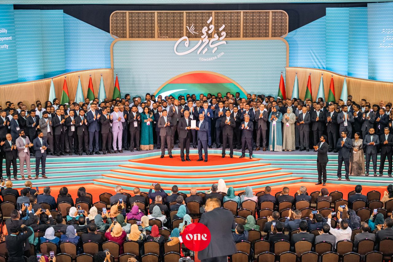 ވަން ފޮޓޯ: ޕީއެންސީ ކޮންގްރެސް ނިންމުމުގެ ރަސްމިއްޔާތު