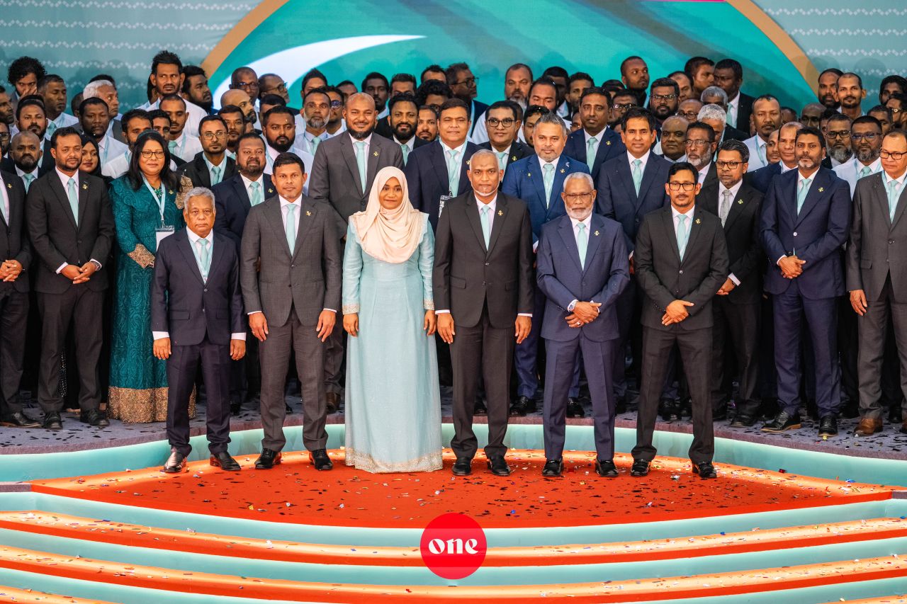 ވަން ފޮޓޯ: ޕީއެންސީ ކޮންގްރެސް ނިންމުމުގެ ރަސްމިއްޔާތު