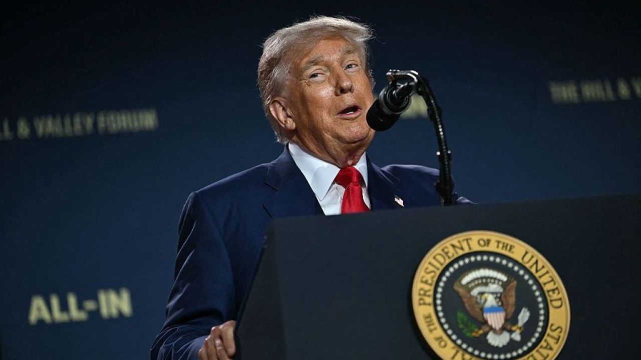 America gai AI Force eh ufaddhavaane kamah Trump iulaan kuravvaifi