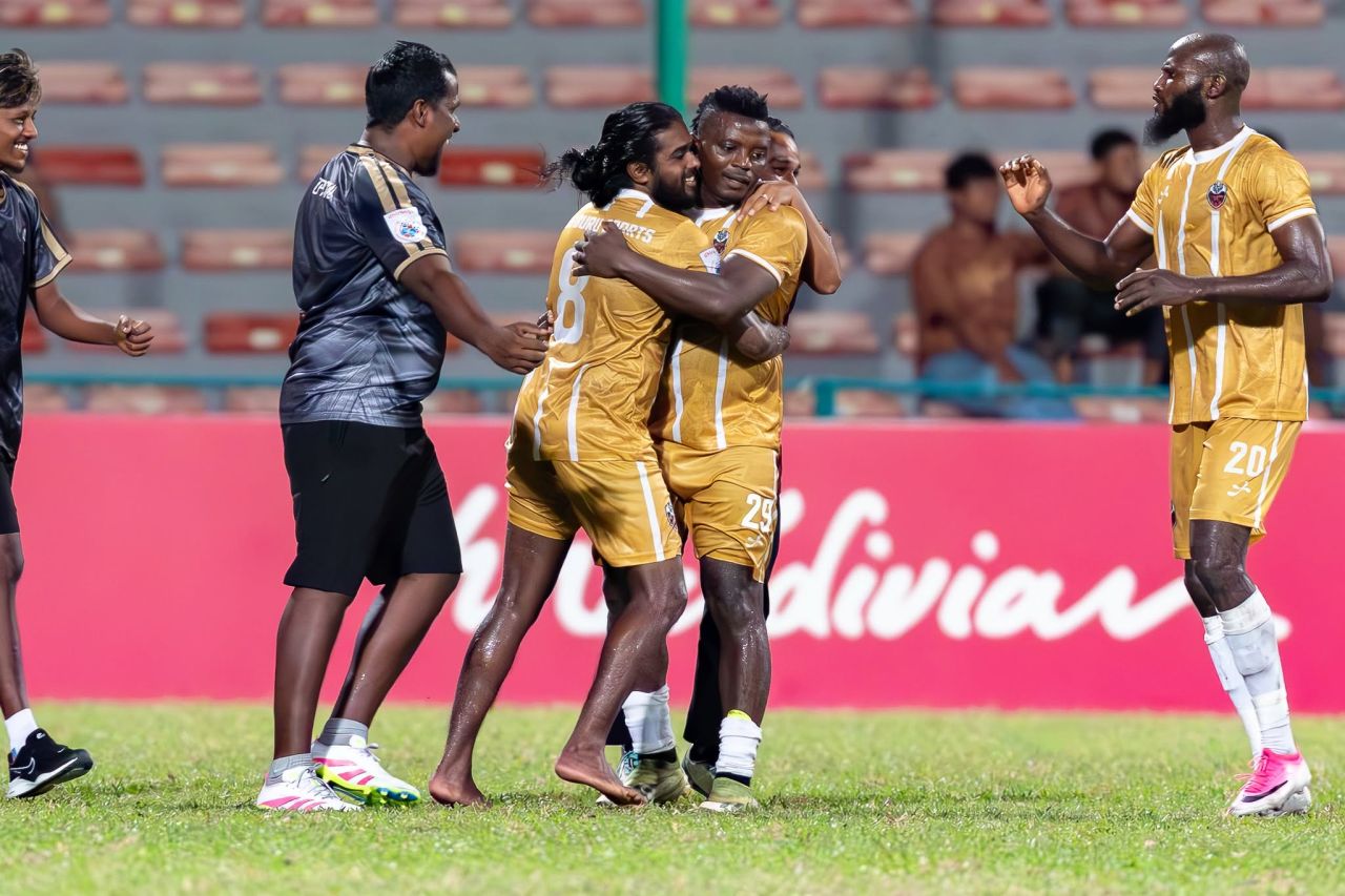 Dhihdhoo balikoh, Biss Burun thaareehee furathama molheh hoadhaifi 