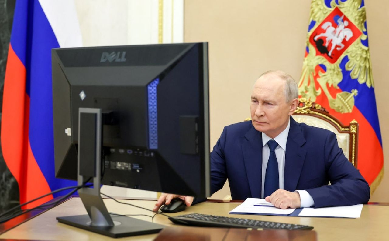 Russia ge barulamaanee inthihaabugai Putin ge party ah bodu agulabiyyatheh