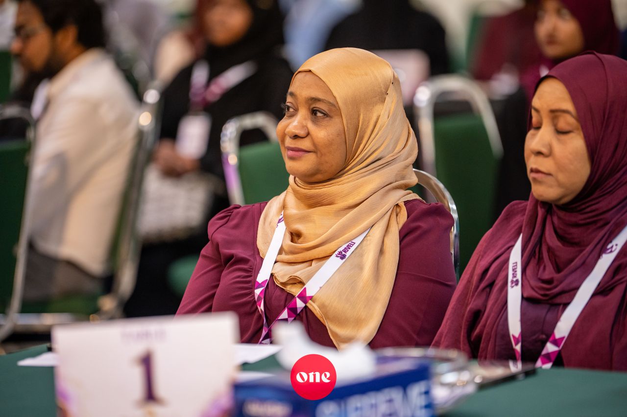 ވަން ފޮޓޯ: އައިޔޫއެމްގެ ޕޯސްޓްގްރެޖުއޭޓް ދިރާސީ މުބާރާތް 