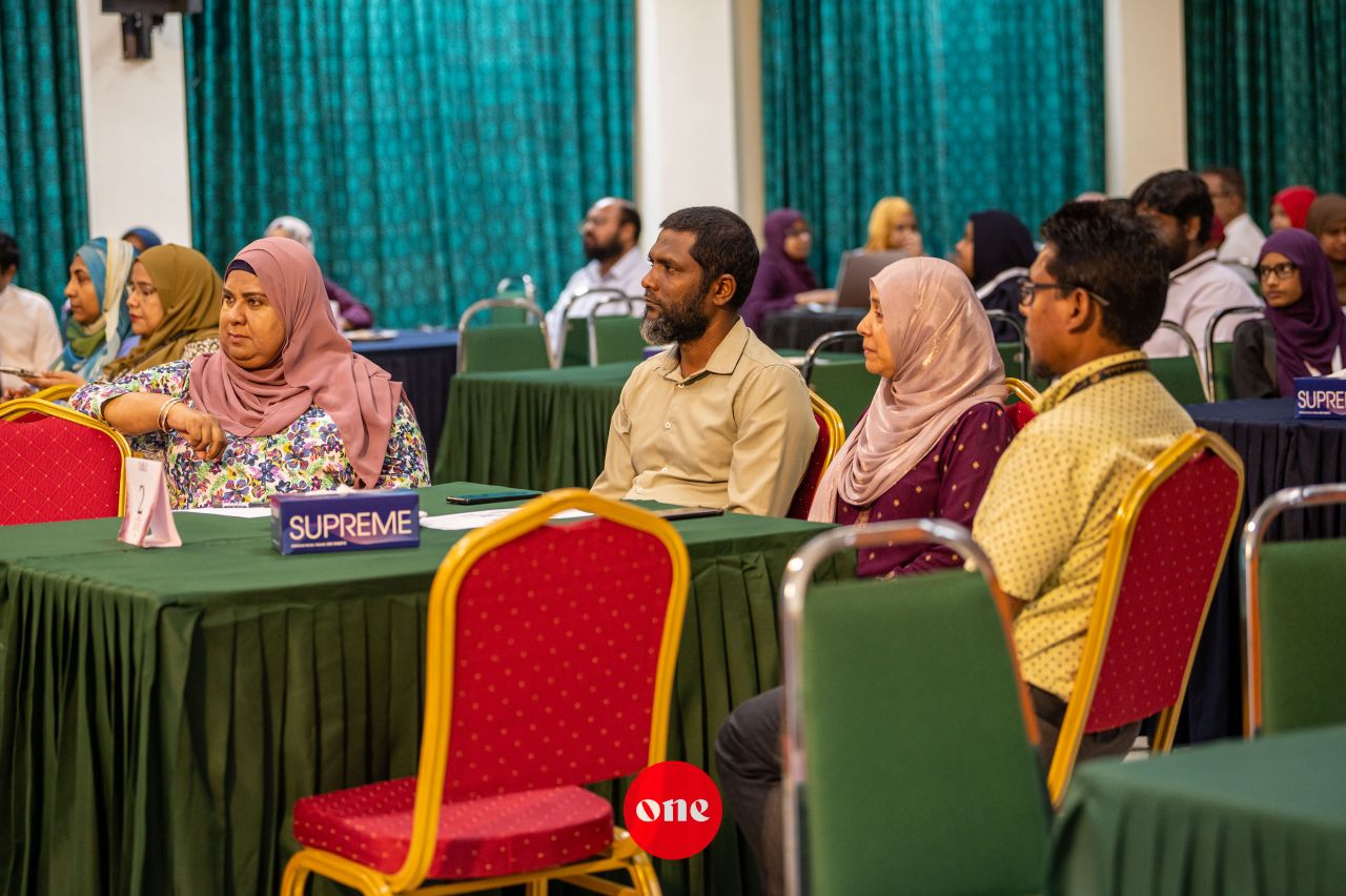 ވަން ފޮޓޯ: އައިޔޫއެމްގެ ޕޯސްޓްގްރެޖުއޭޓް ދިރާސީ މުބާރާތް 