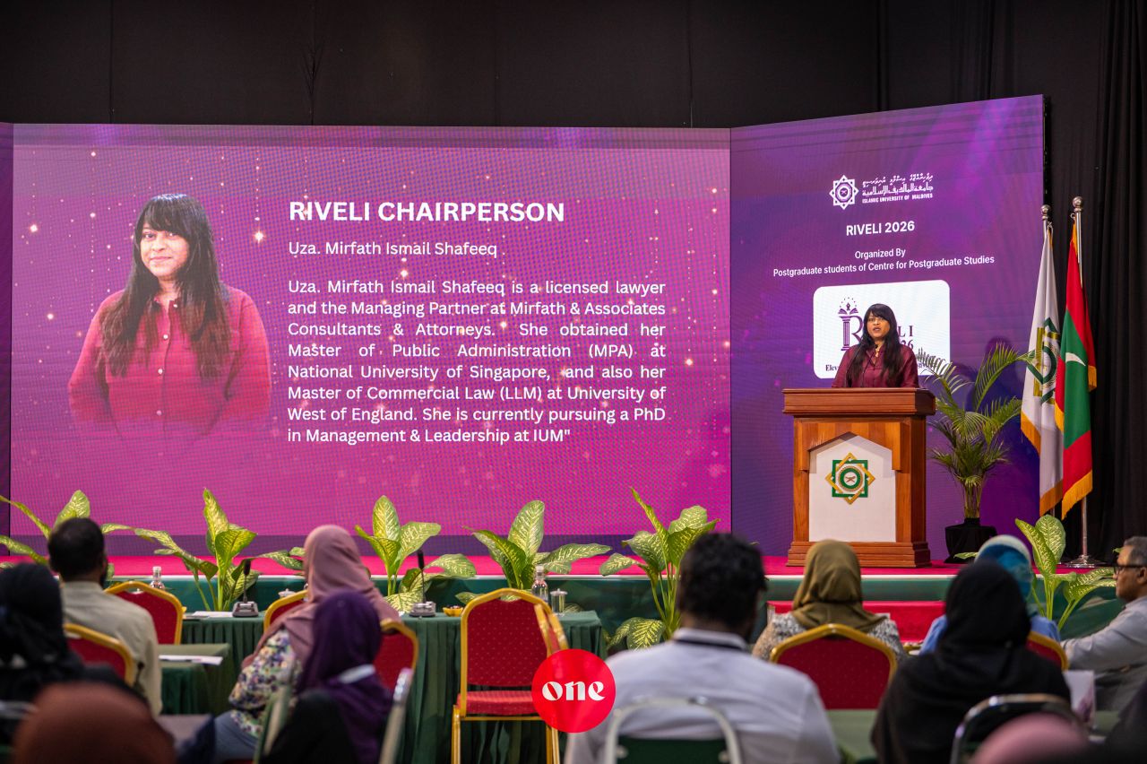 ވަން ފޮޓޯ: އައިޔޫއެމްގެ ޕޯސްޓްގްރެޖުއޭޓް ދިރާސީ މުބާރާތް 