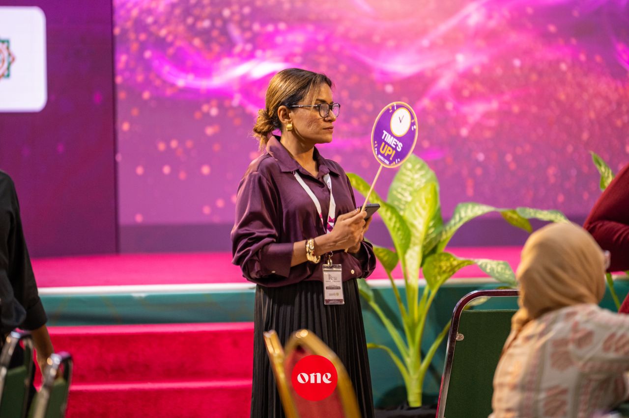 ވަން ފޮޓޯ: އައިޔޫއެމްގެ ޕޯސްޓްގްރެޖުއޭޓް ދިރާސީ މުބާރާތް 