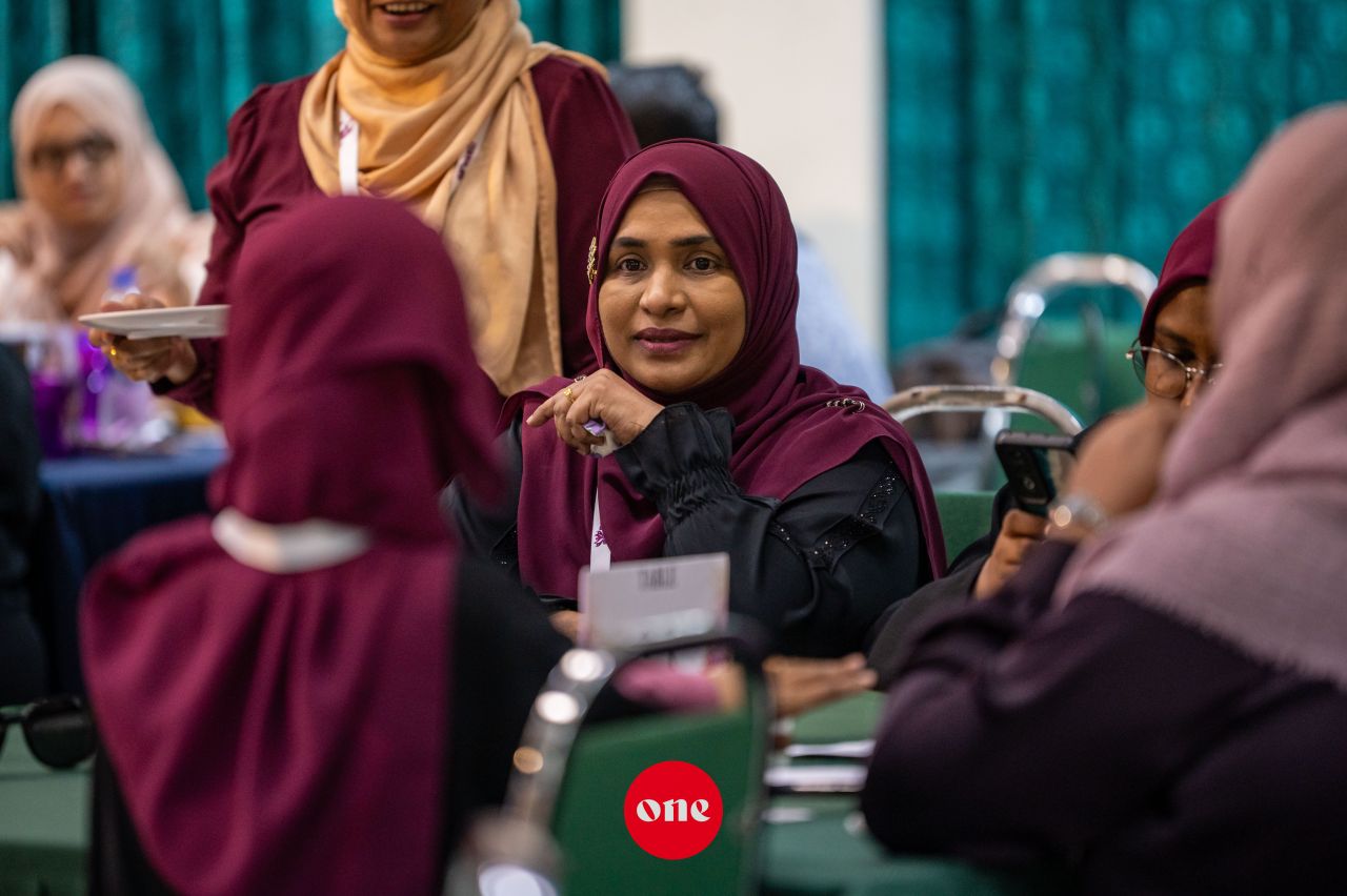 ވަން ފޮޓޯ: އައިޔޫއެމްގެ ޕޯސްޓްގްރެޖުއޭޓް ދިރާސީ މުބާރާތް 